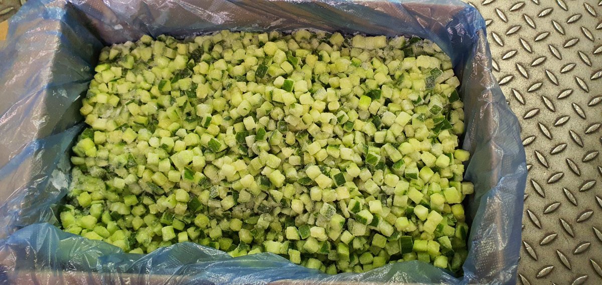 Огурцы кубик замороженные Россия